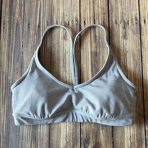 ALO Gray Ribbed Sports Bra M